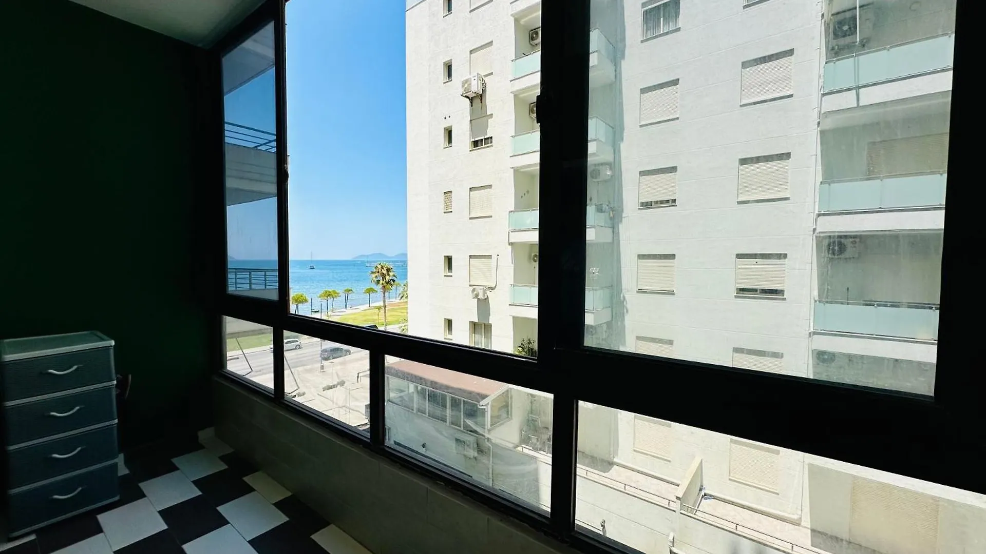 Aron Apartment Vlorë